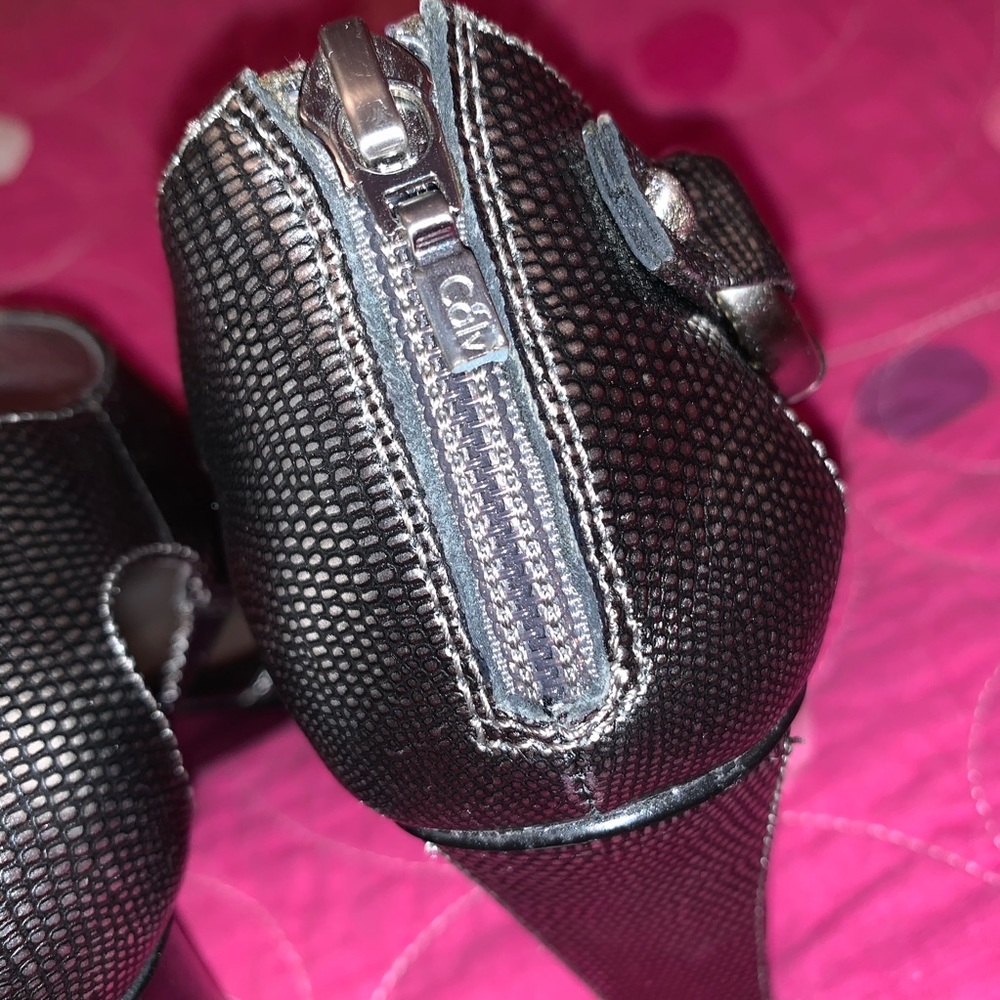Calvin Klein Heels - Picture 4 of 6